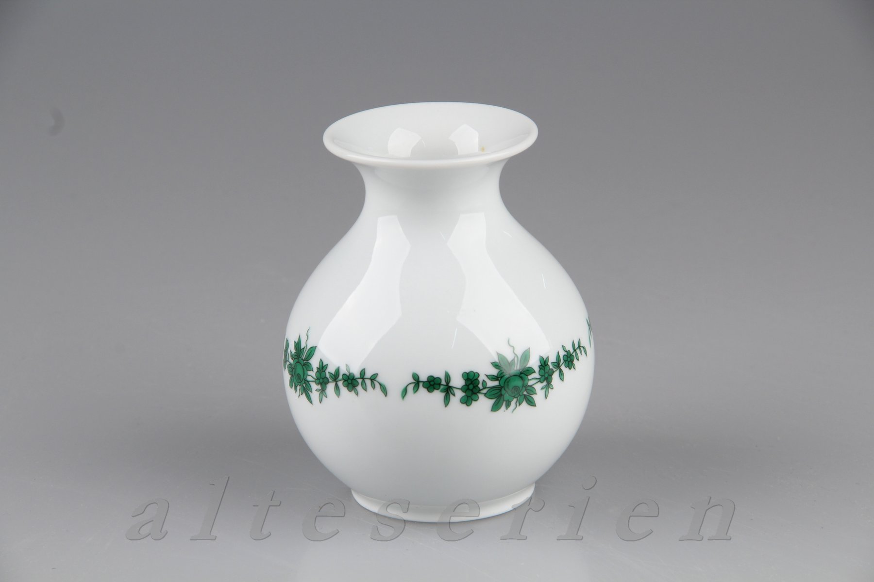 Vase Tischvase klein bauchige Form 