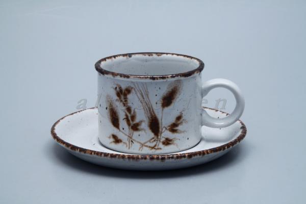 Teetasse mit Untere