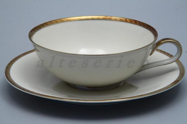 Teetasse mit Untere