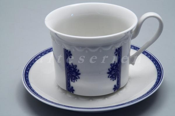 Teetasse mit Untere