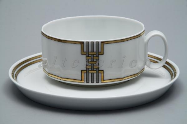 Teetasse mit Untere