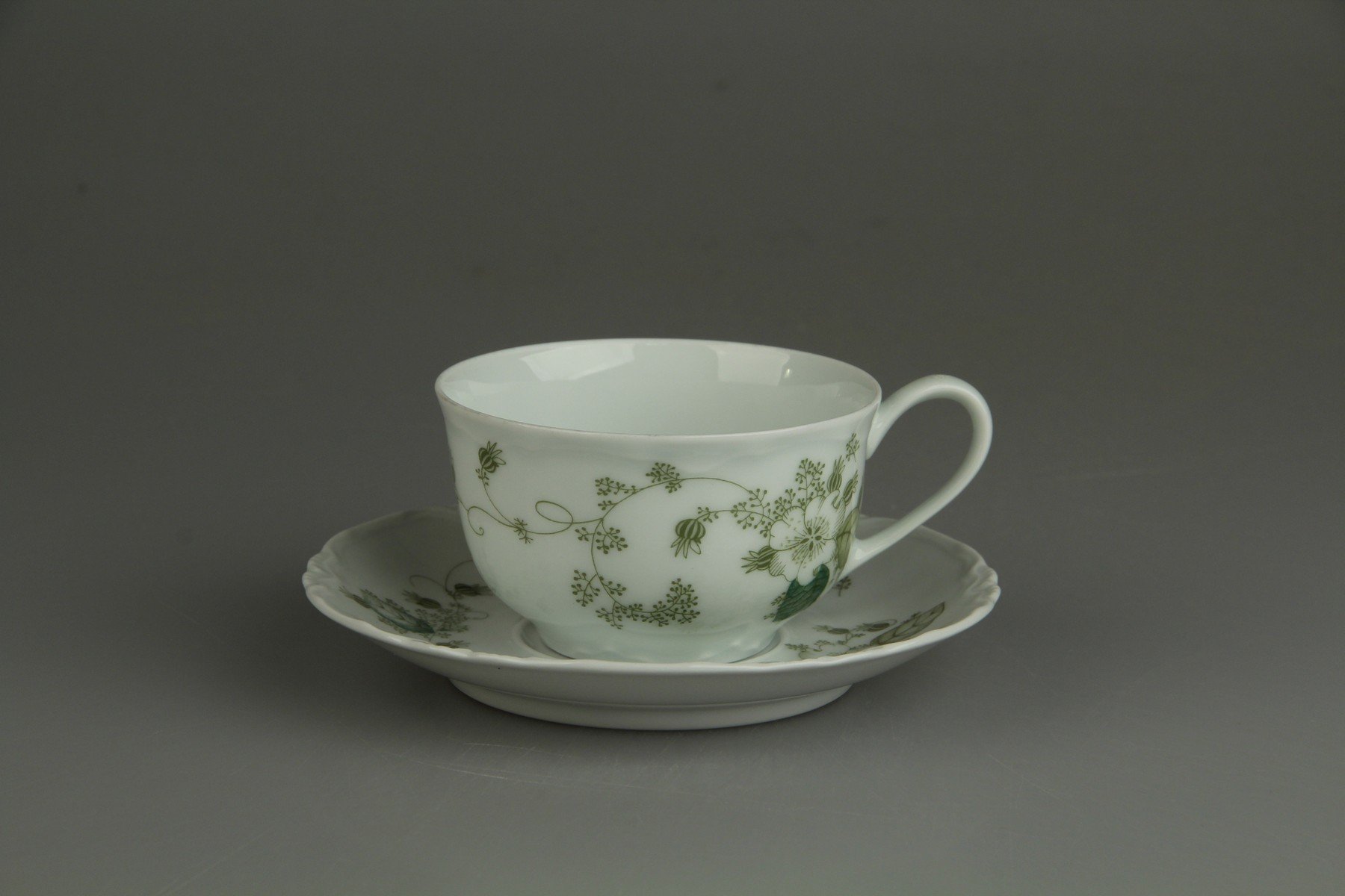 Teetasse mit Untere