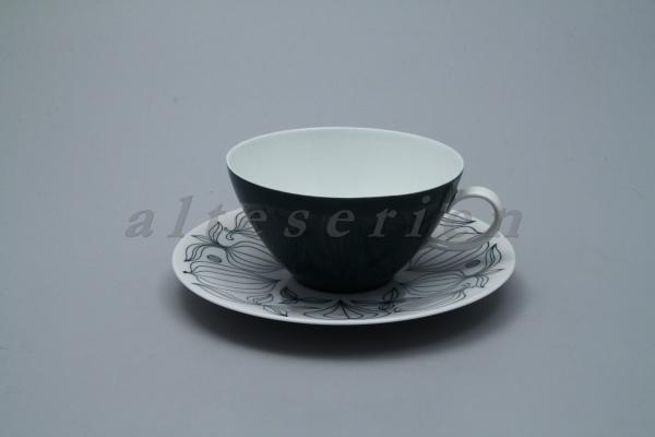 Teetasse mit Untere