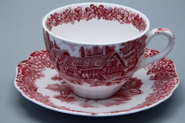 Teetasse mit Untere