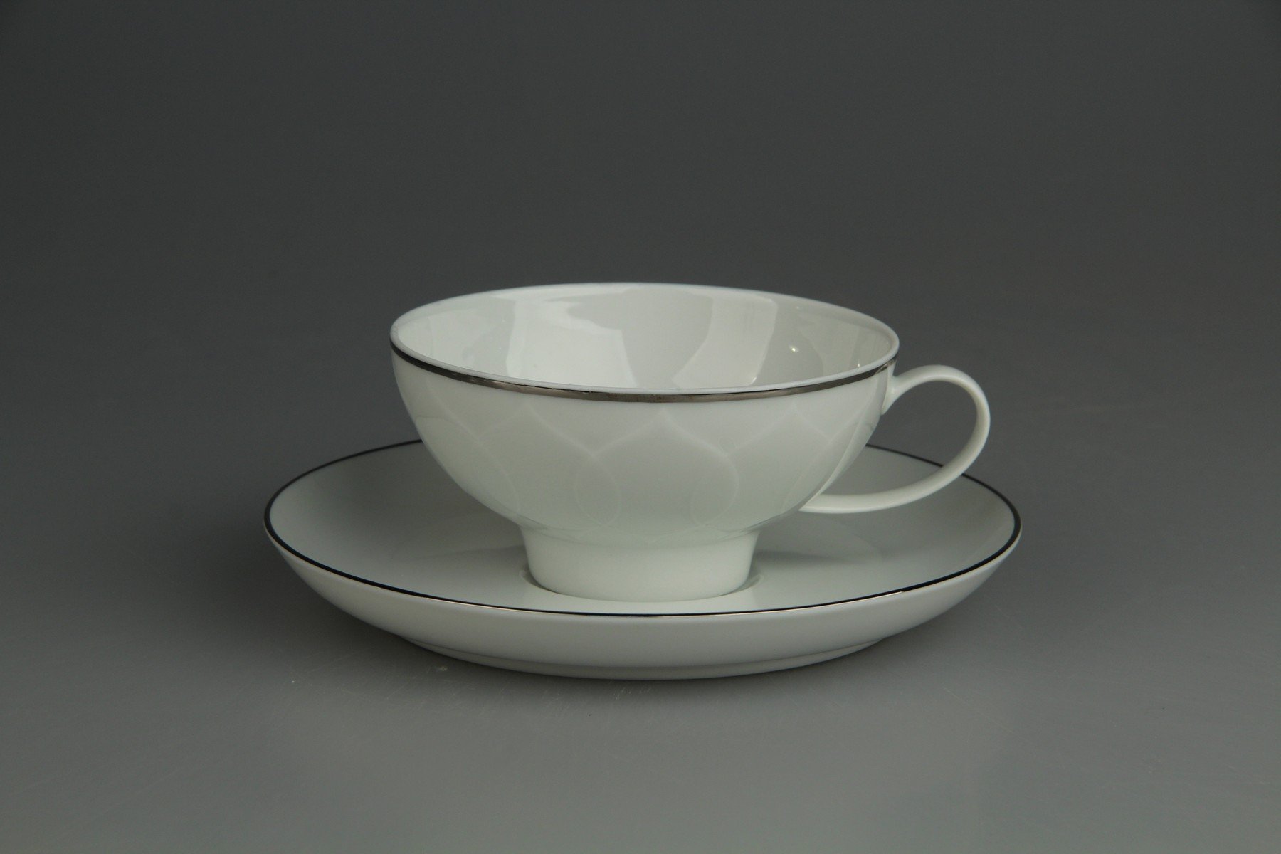 Teetasse mit Untere