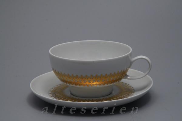 Teetasse mit Untere