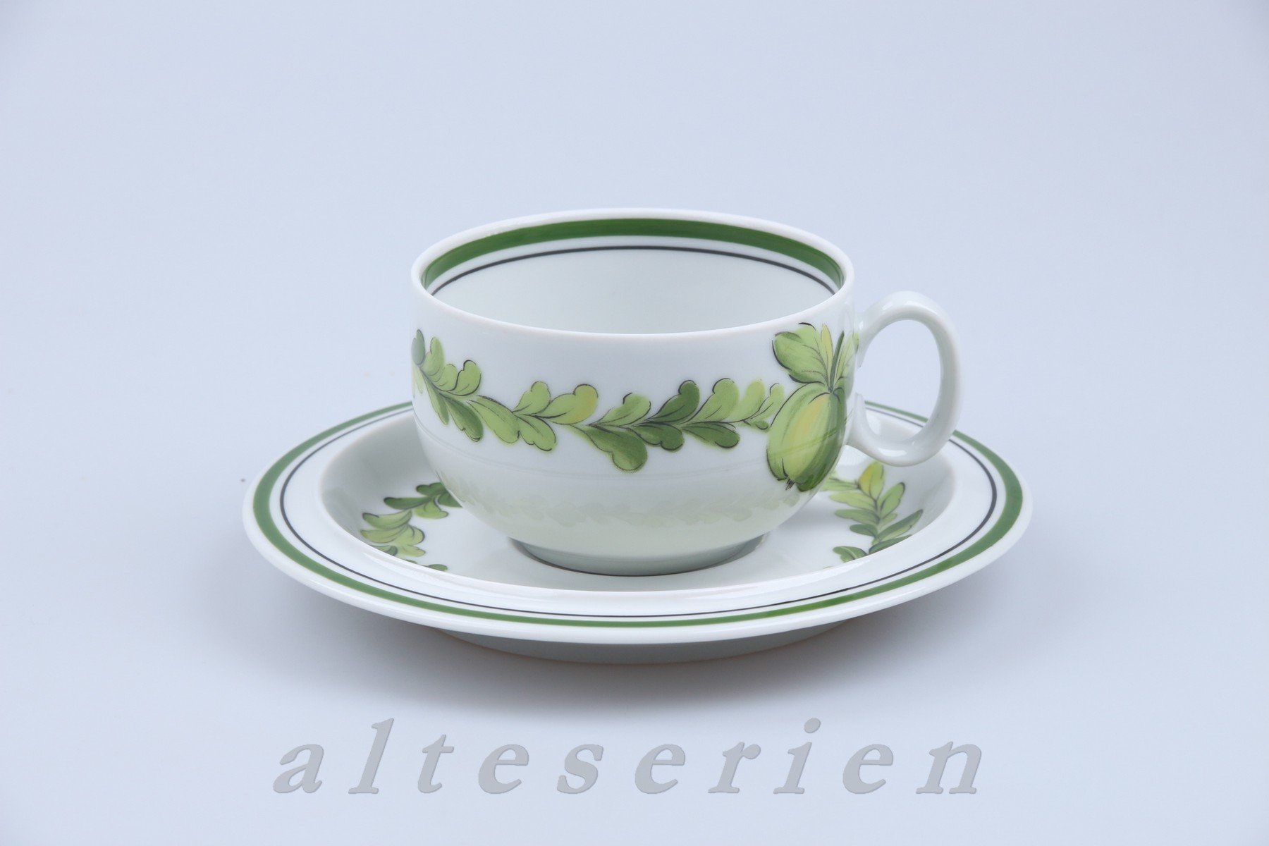 Teetasse mit Untere