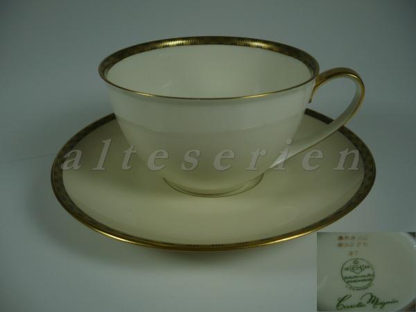 Teetasse mit Untere