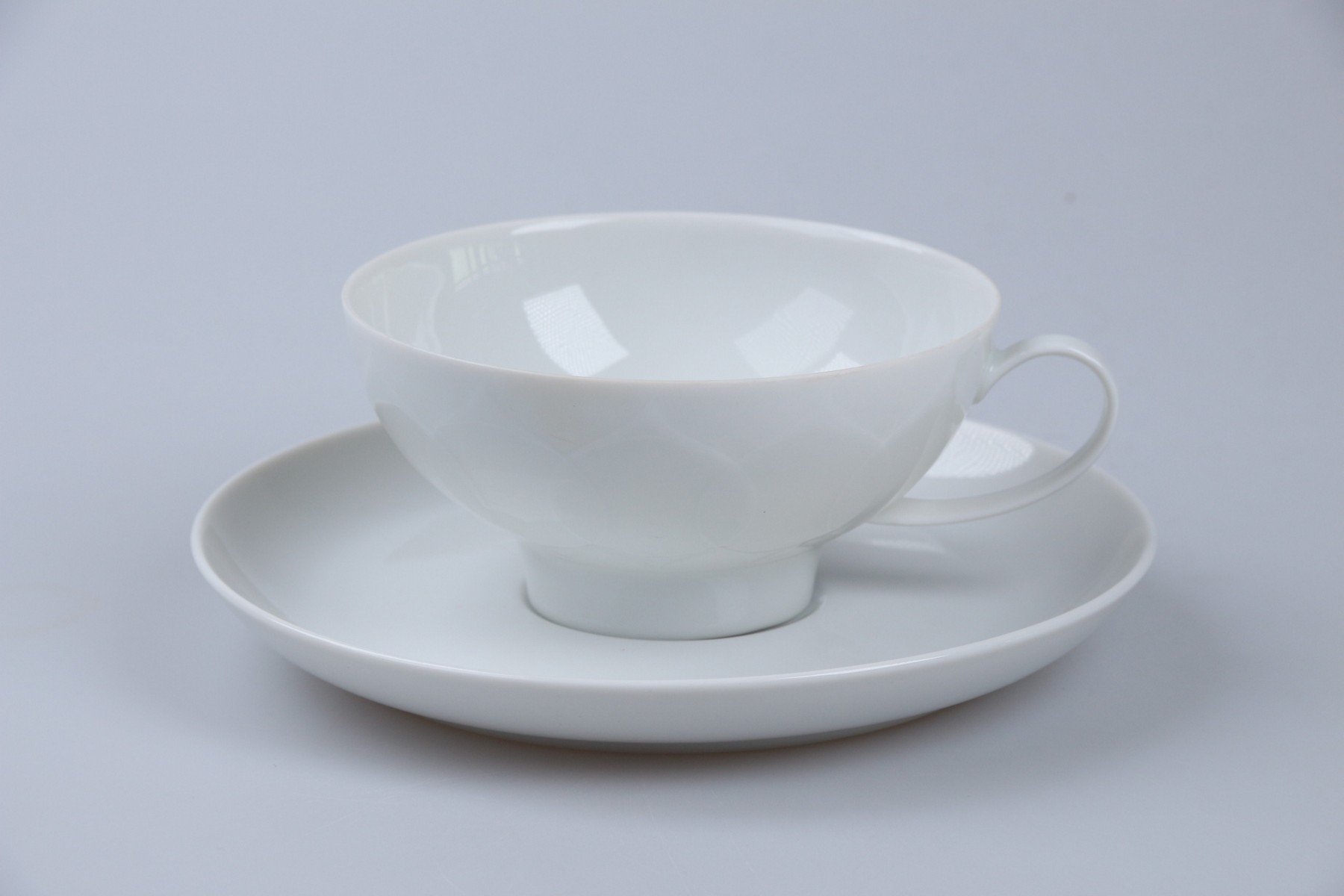 Teetasse mit Untere