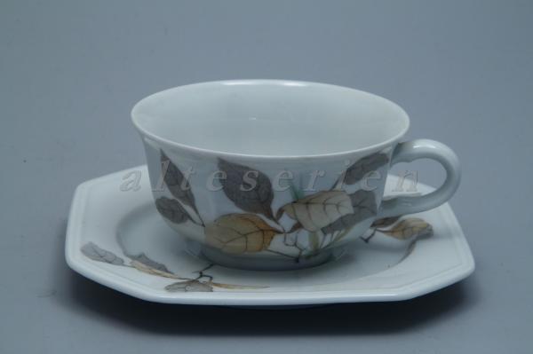 Teetasse mit Untere ohne Innendekor