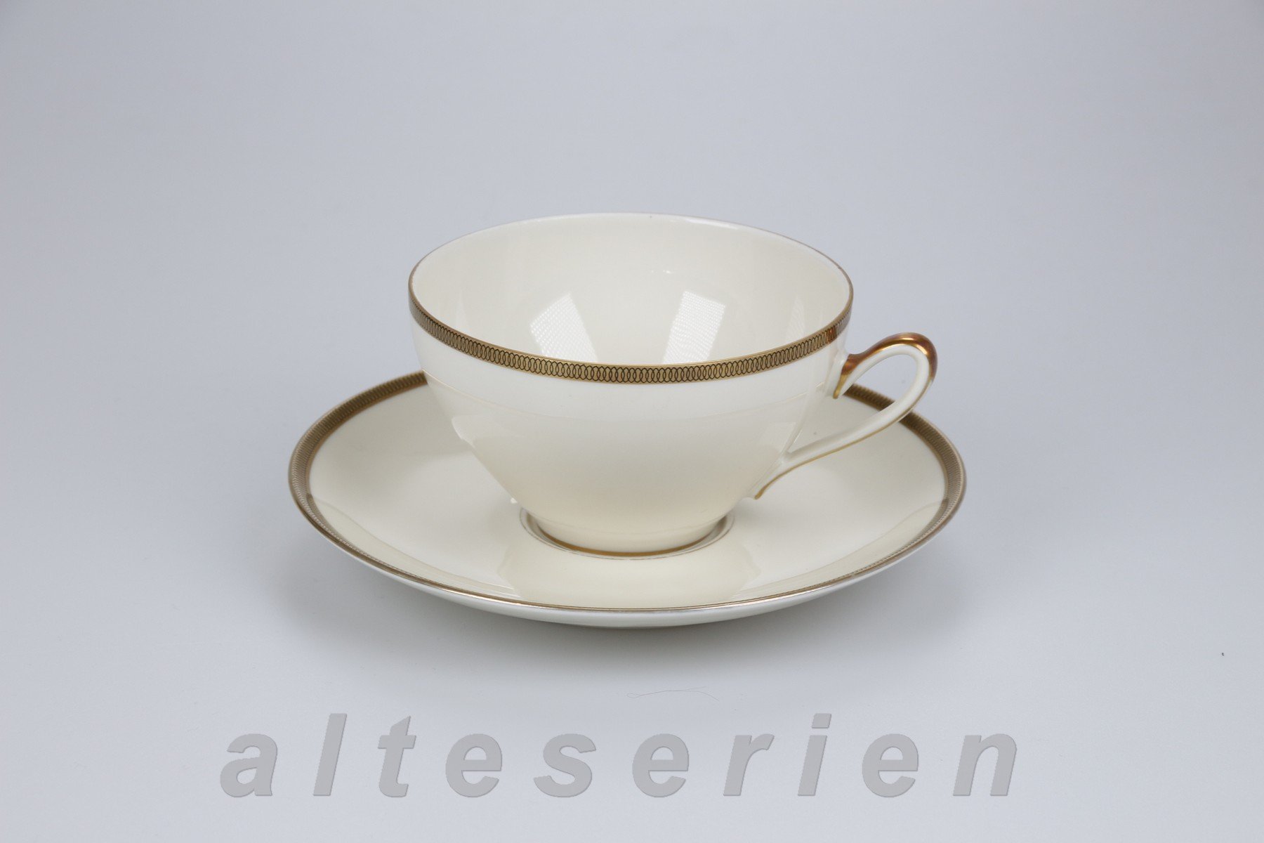 Teetasse mit Untere