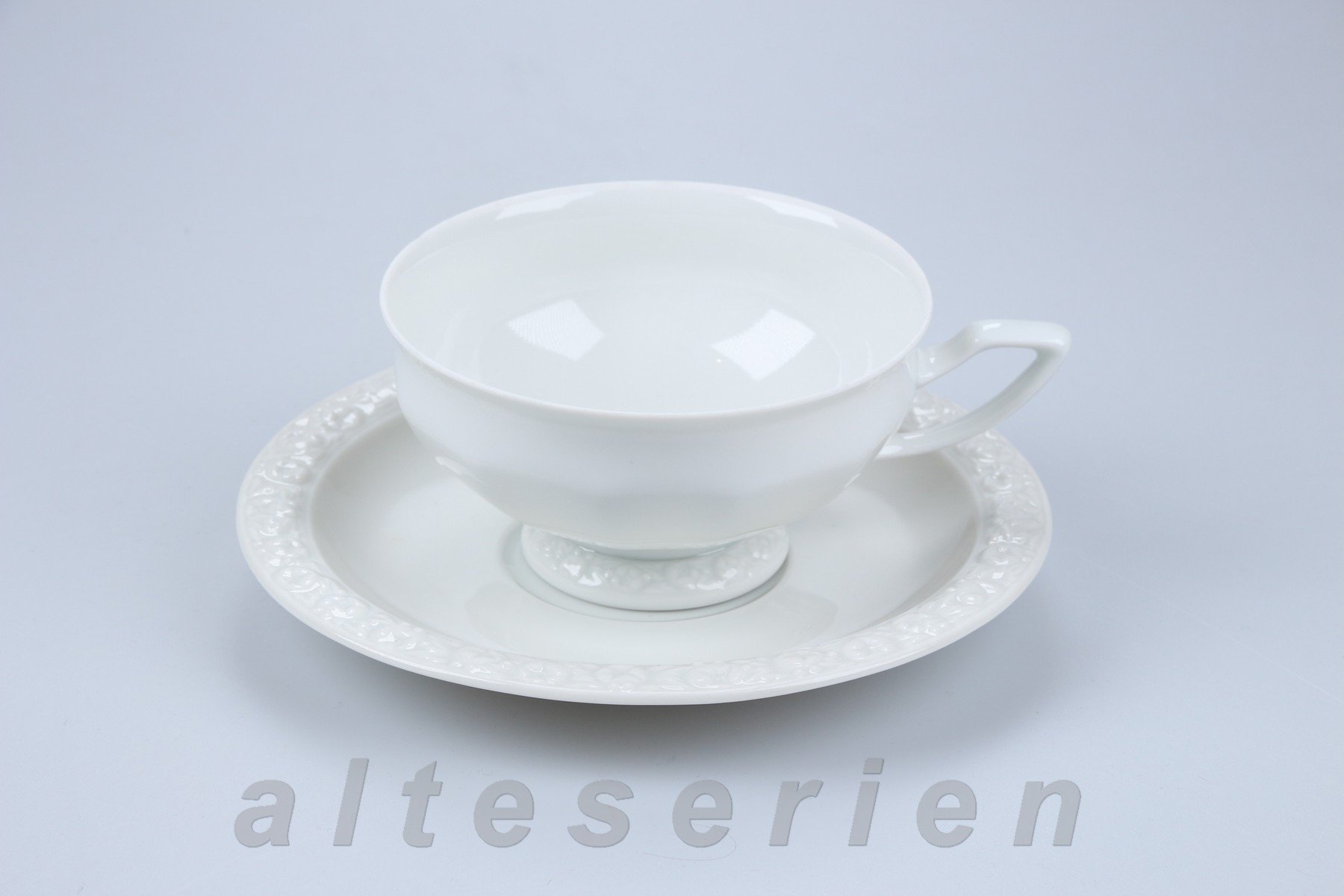 Teetasse mit Untere geschlossener Fuß II. Wahl