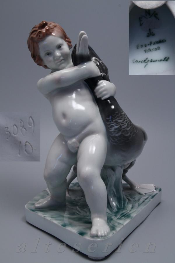 Porzellanfigur Der kleine Herkules handgemalt Höhe 30,5 cm B 26 cm 