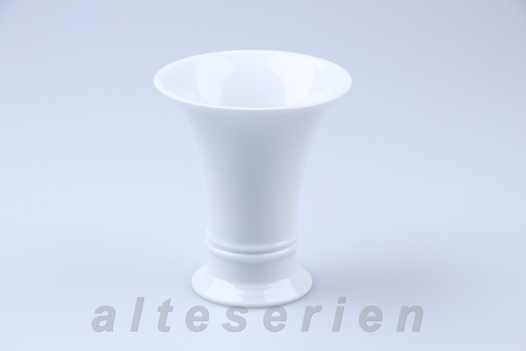 Trichtervase mini D 7 cm H 8 cm II.Wahl 