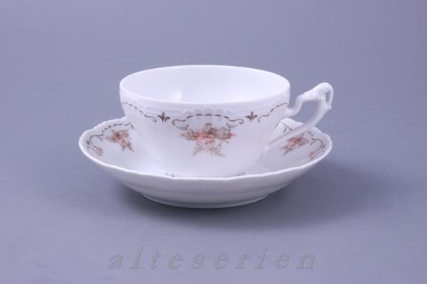 Teetasse mit Untere