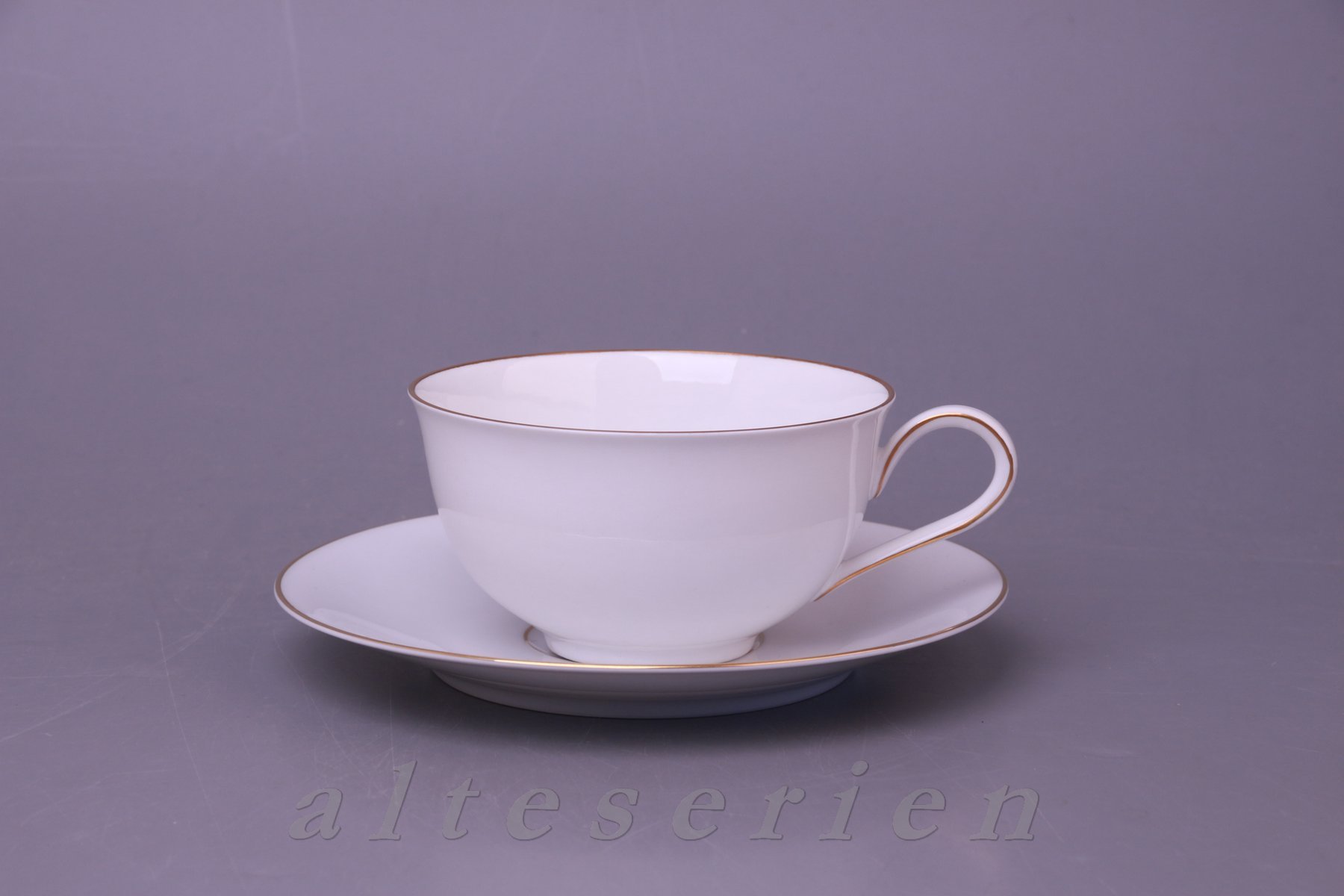 Teetasse mit Untere