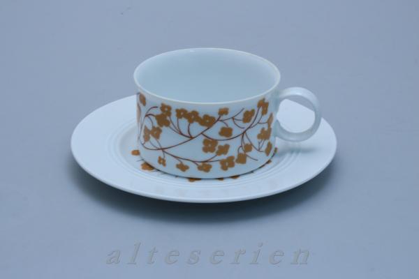 Teetasse mit Untere