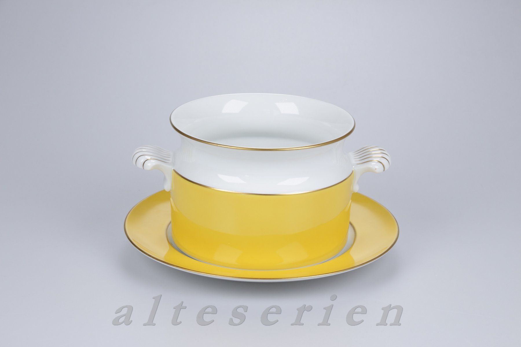 Sauciere mit Teller 2-teilig H 9 cm