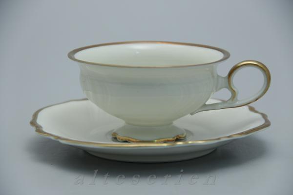 Teetasse mit Untere