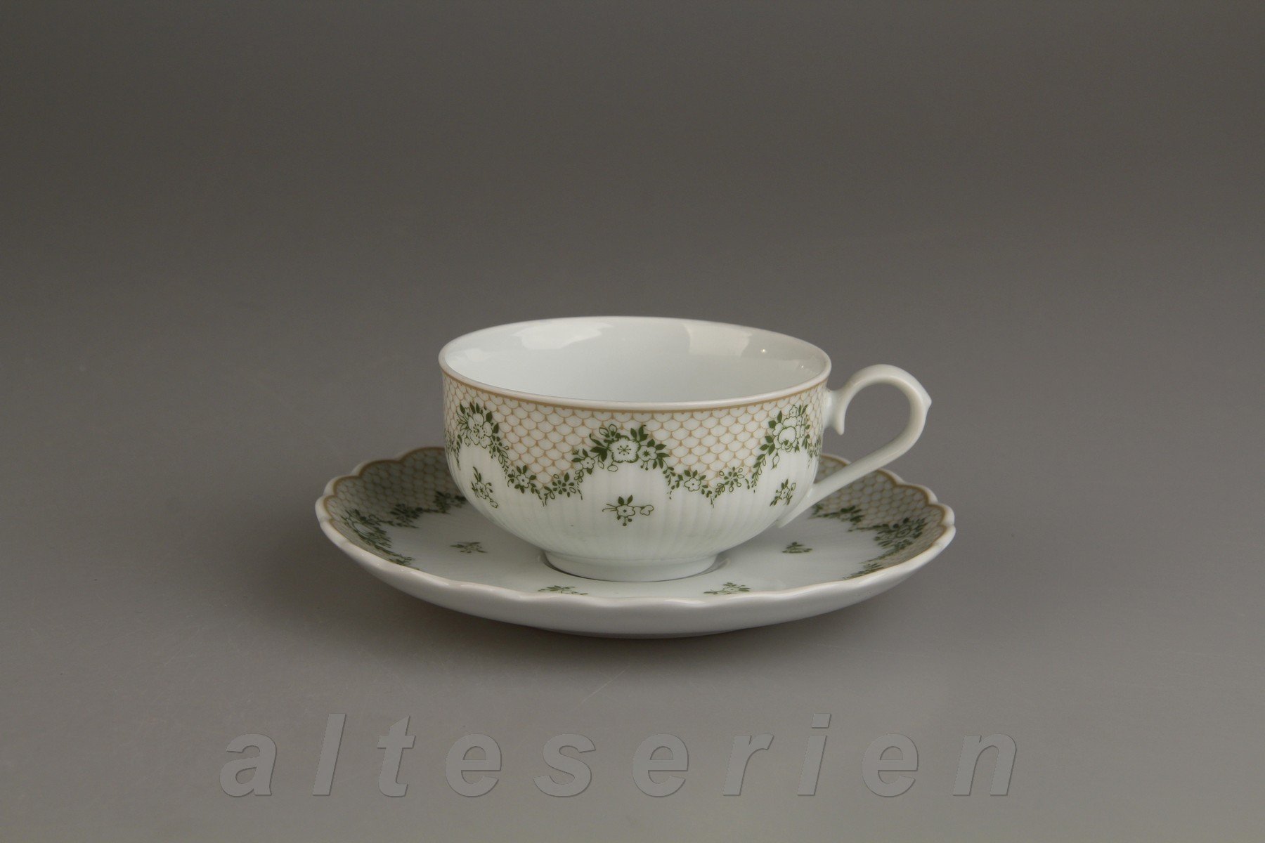 Teetasse mit Untere