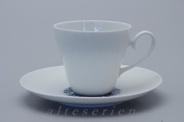 kleine Kaffeetasse mit Untere