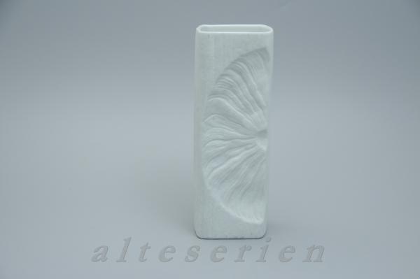 Vase Streifenrelief in weiß matt poliert