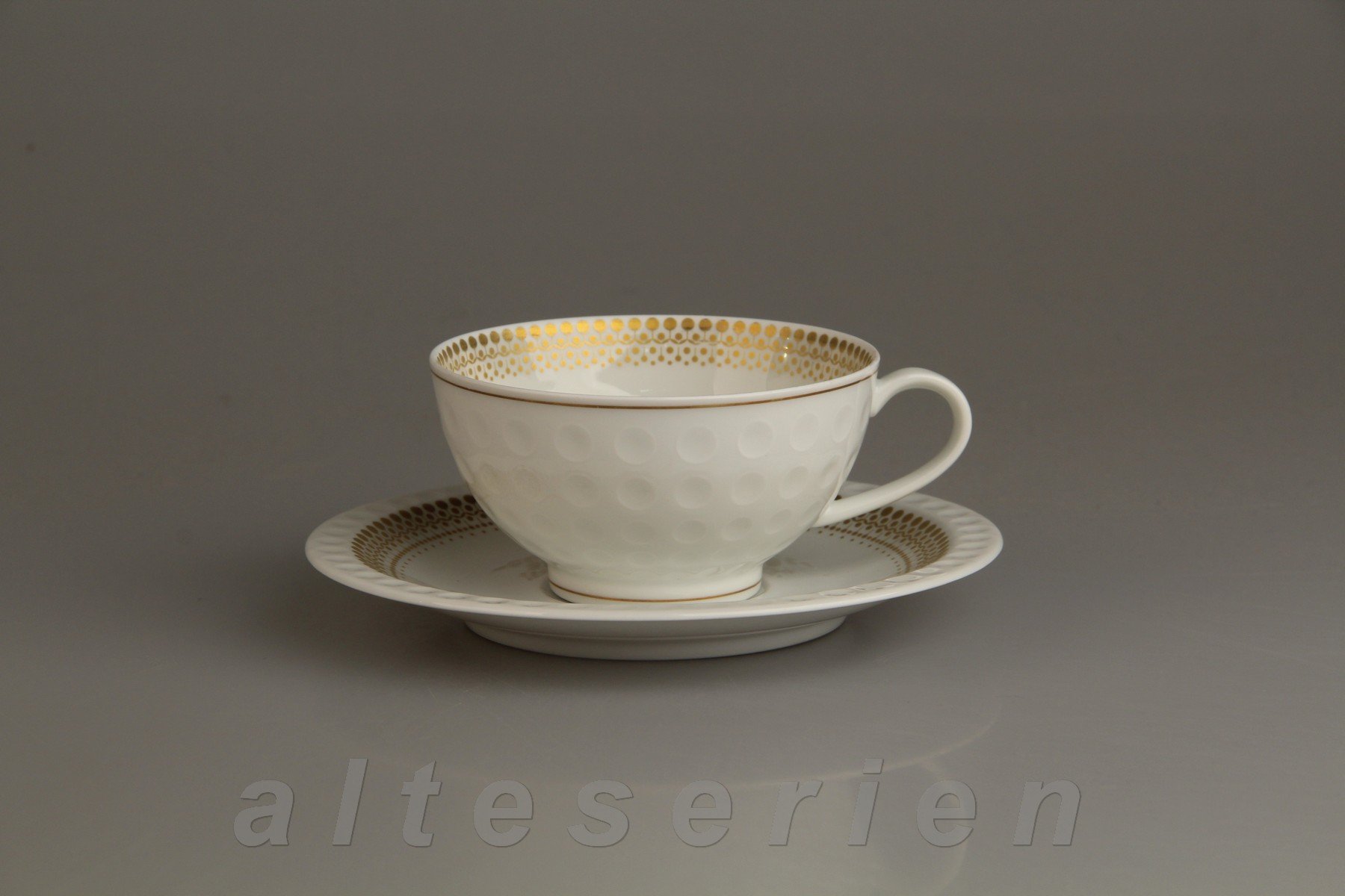 Teetasse mit Untere