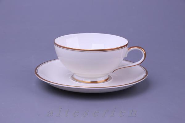 Teetasse mit Untere