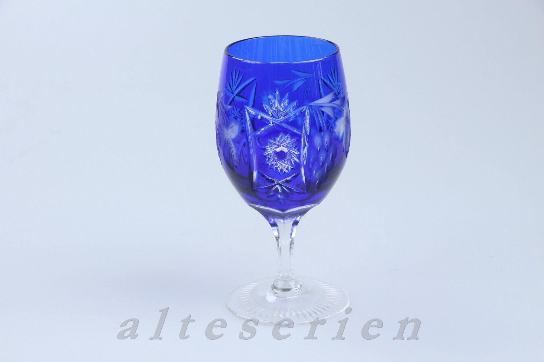 Wasserglas Kobaltblau