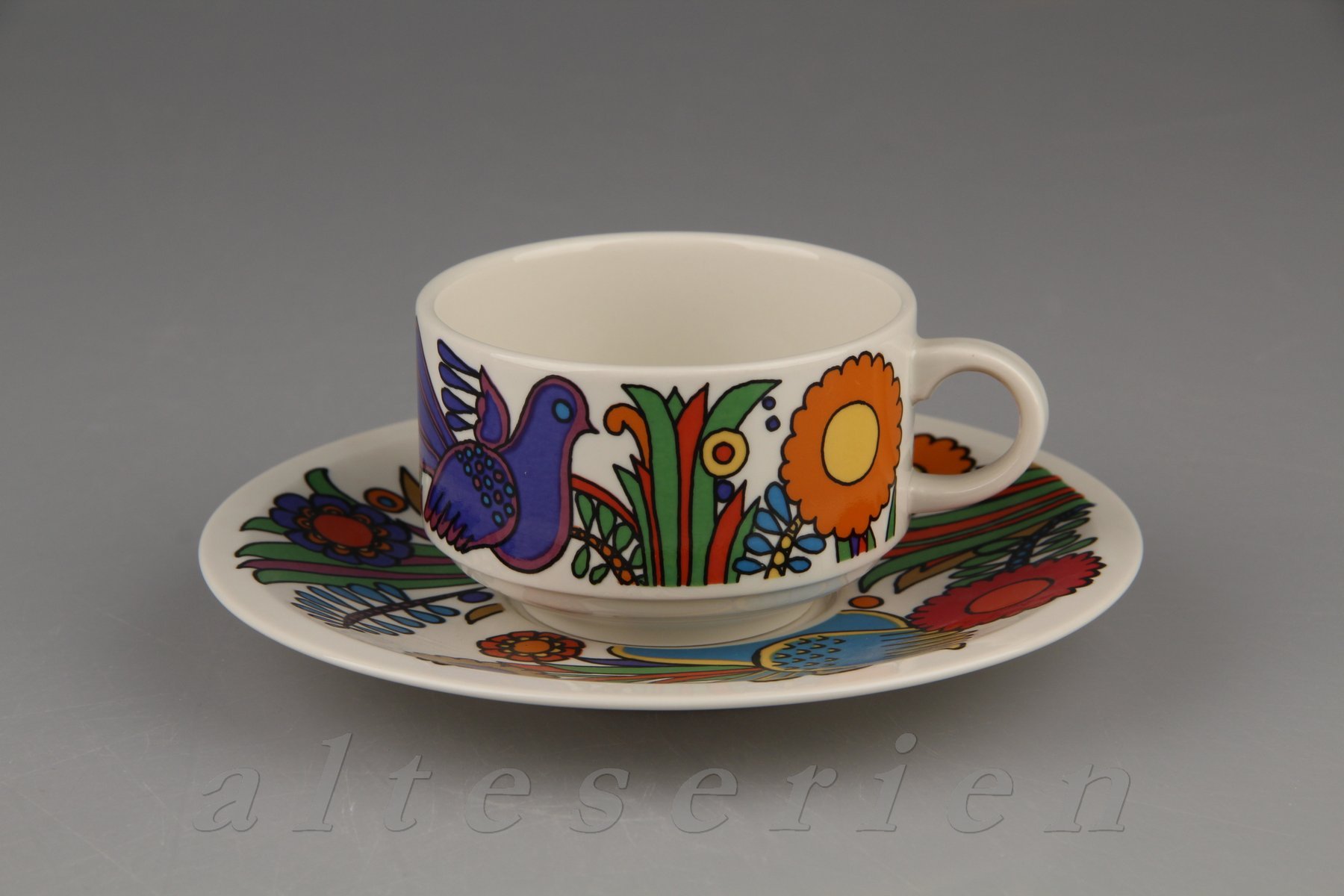 Teetasse mit Untere klein Ostfriesentasse