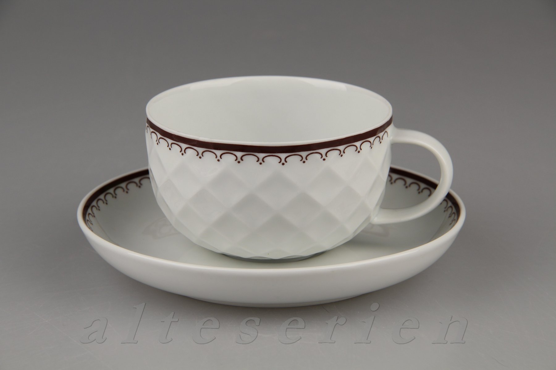 Teetasse mit Untere