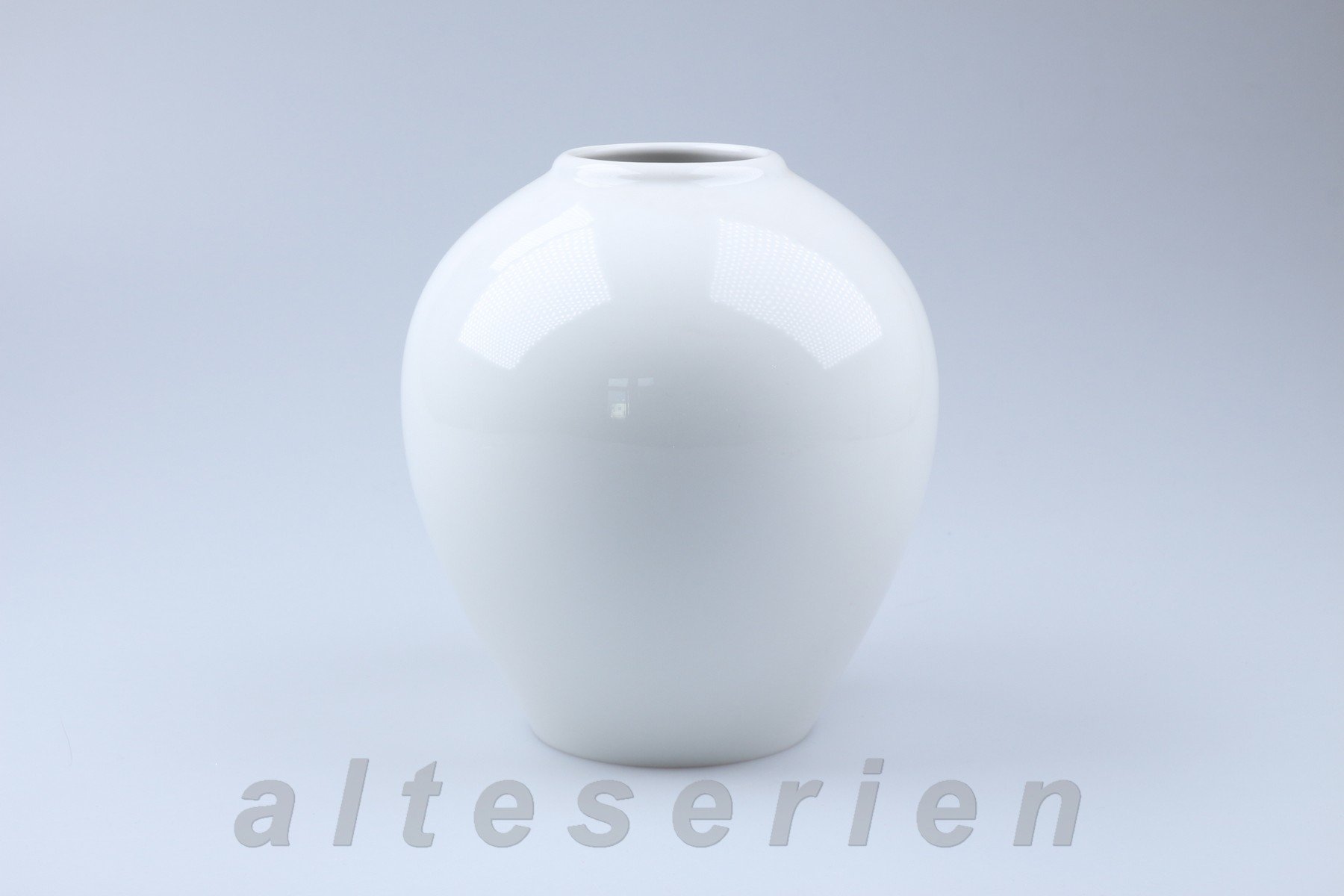 Vase Eiform 1 II. Wahl