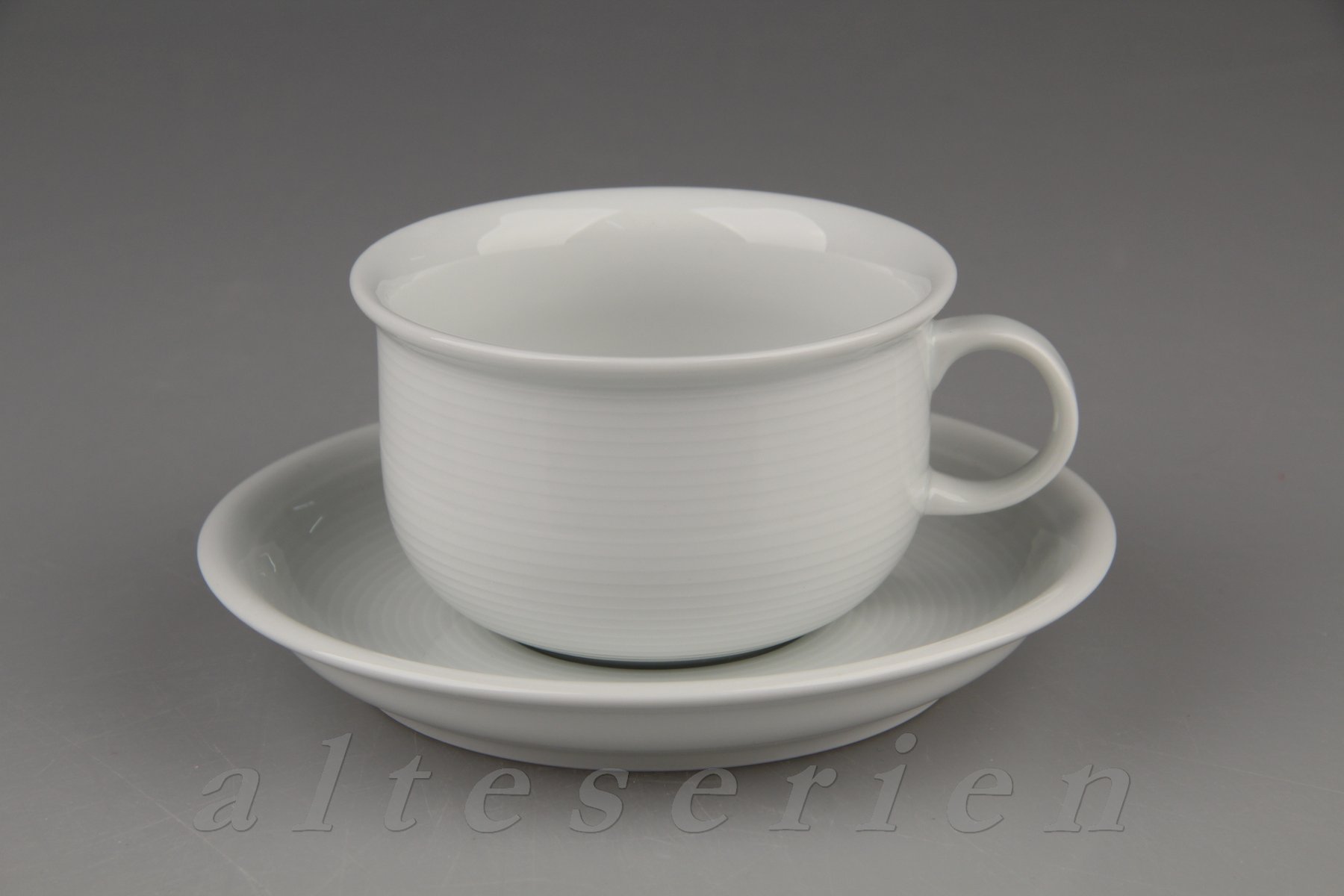 Teetasse mit Untere