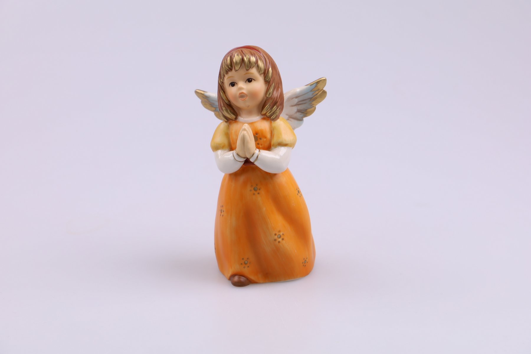 Engel betend ohne OVP 41 087 orange H 12 cm
