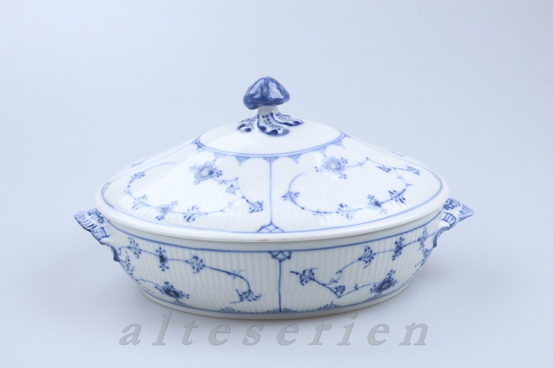 Ragout / Terrine H 15 cm Modell 283