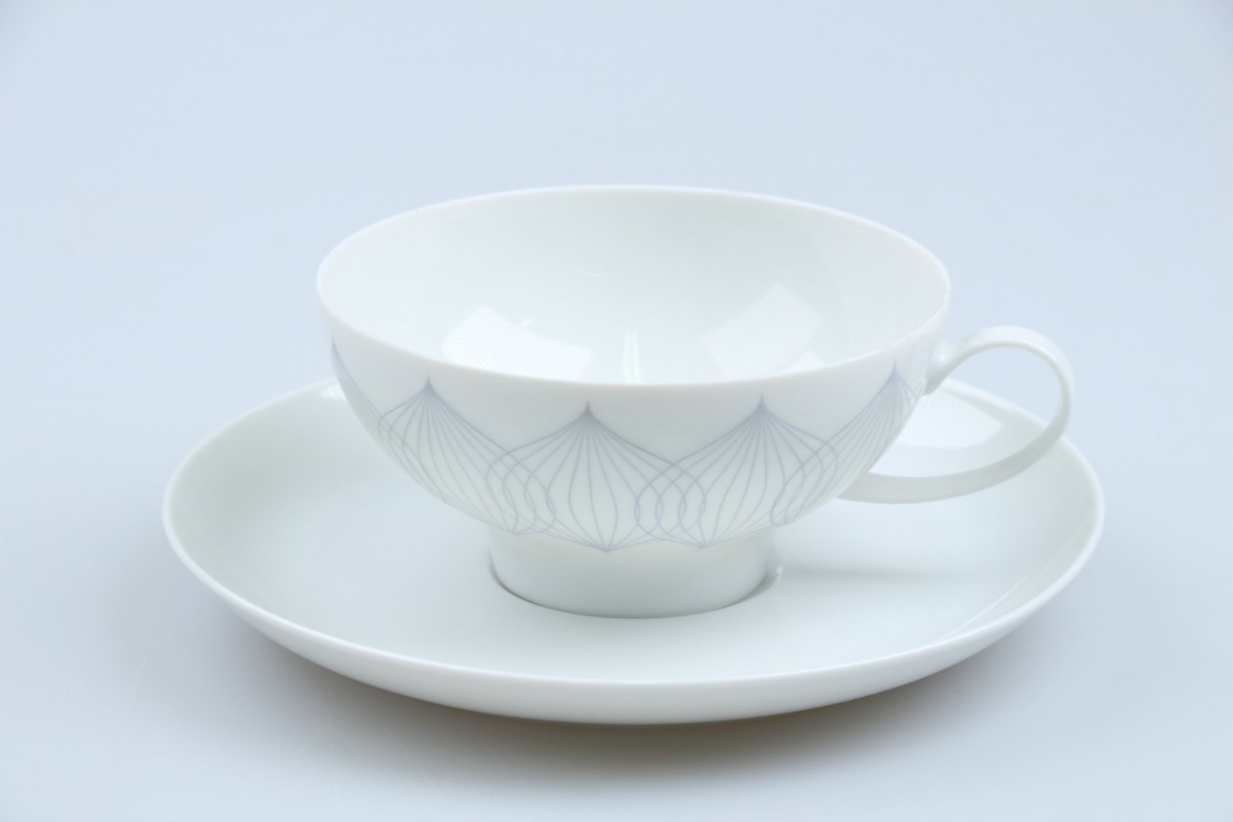 Teetasse mit Untere