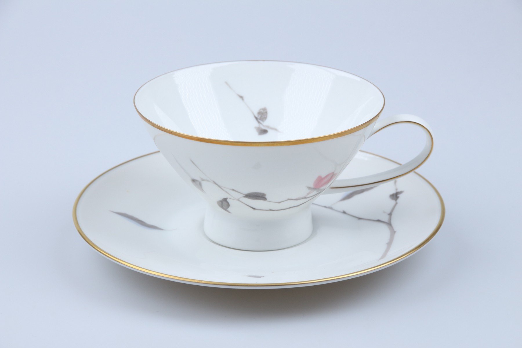 Teetasse mit Untere