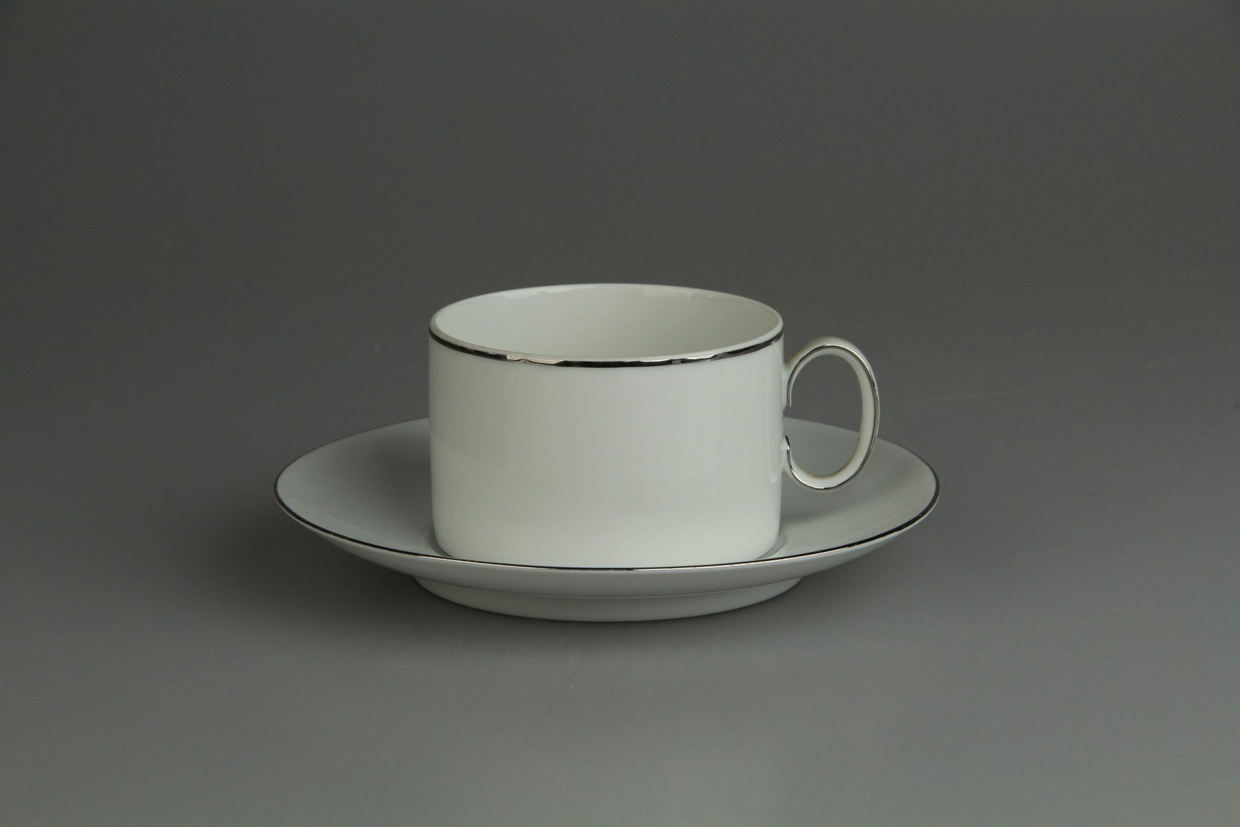 Teetasse mit Untere