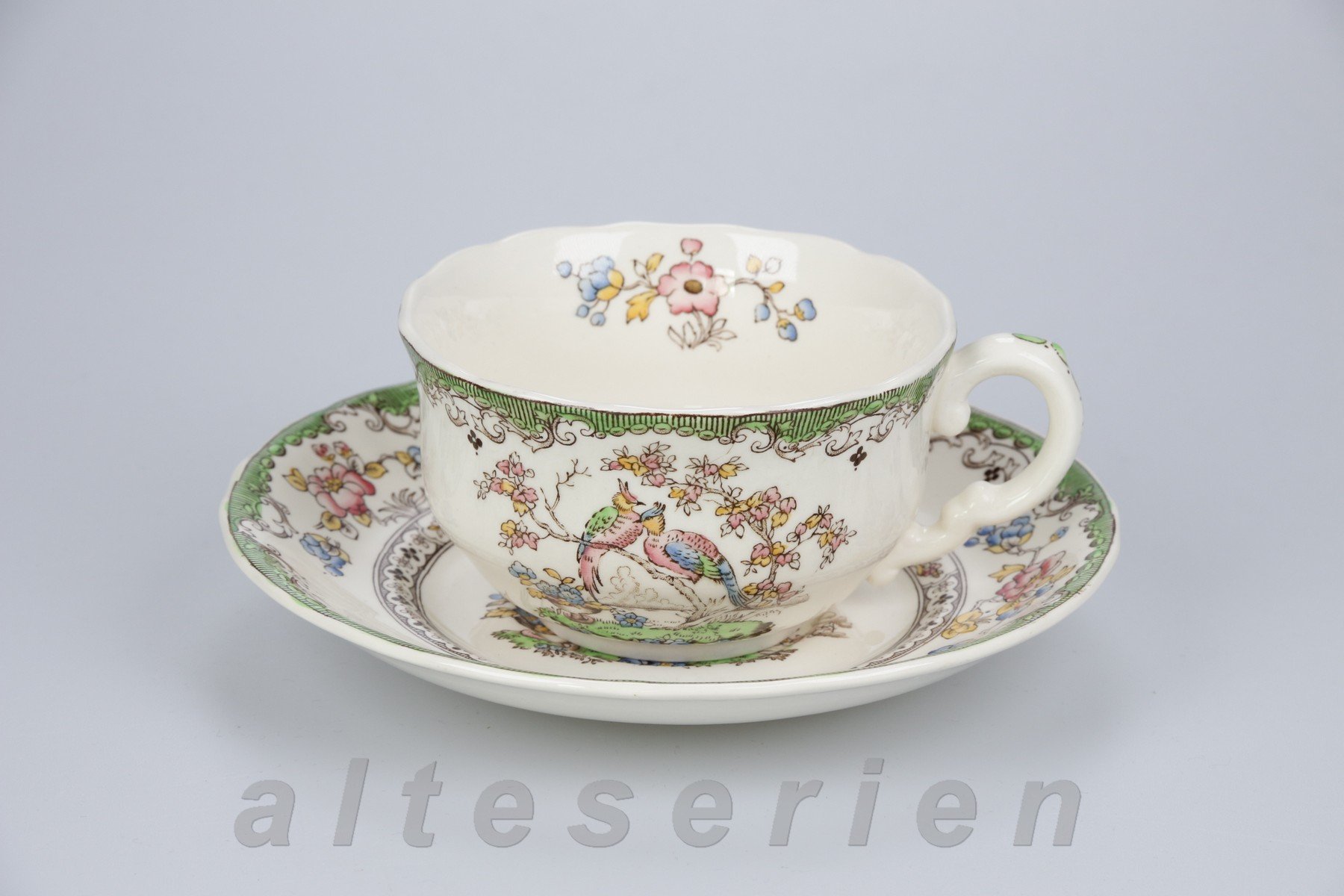 Teetasse mit Untere