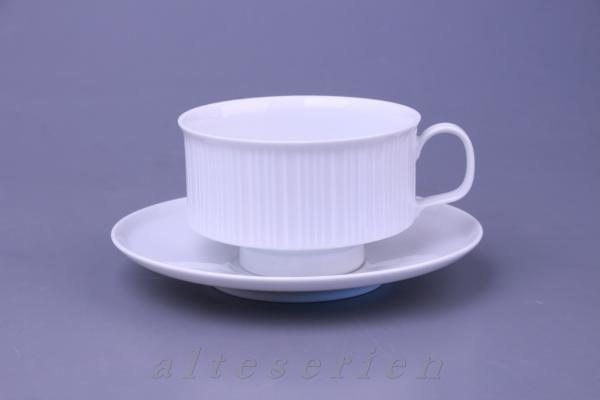 Teetasse mit Untere