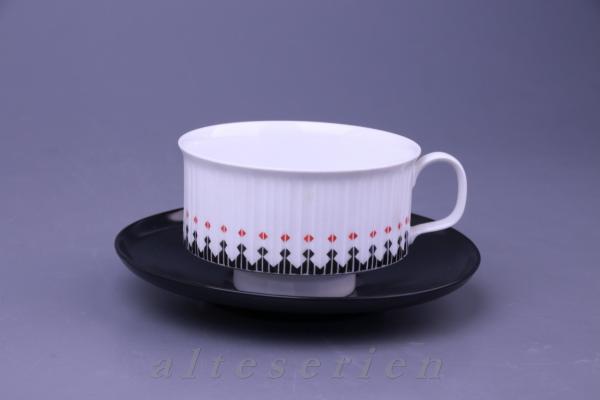 Teetasse mit Untere