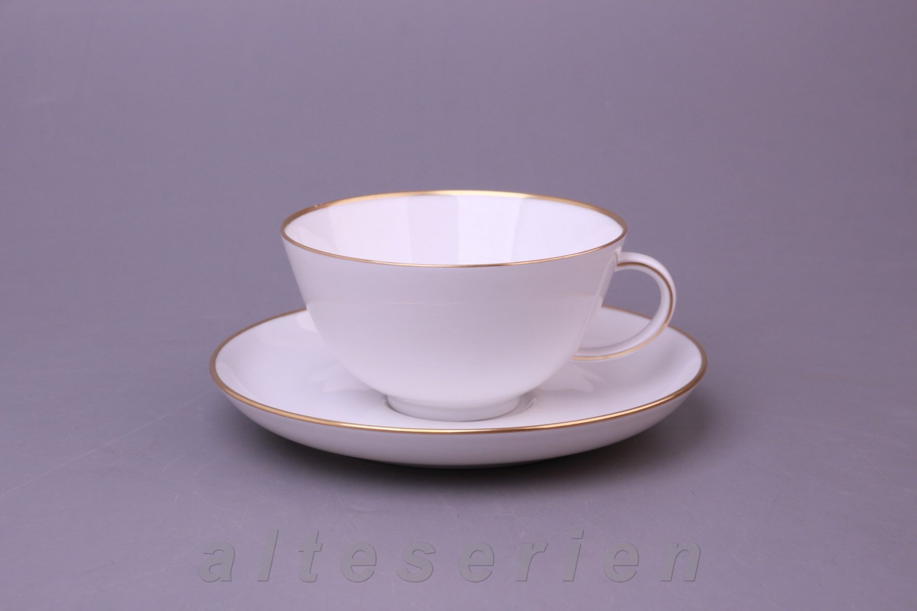 Teetasse mit Untere