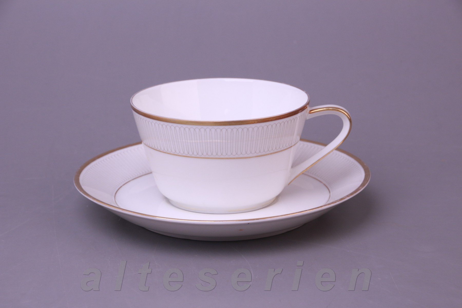 Teetasse mit Untere