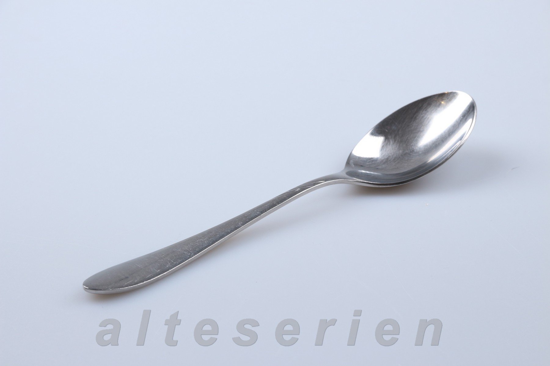 Menuelöffel