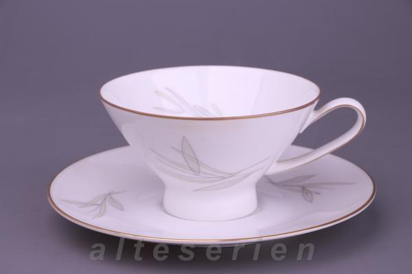 Teetasse mit Untere