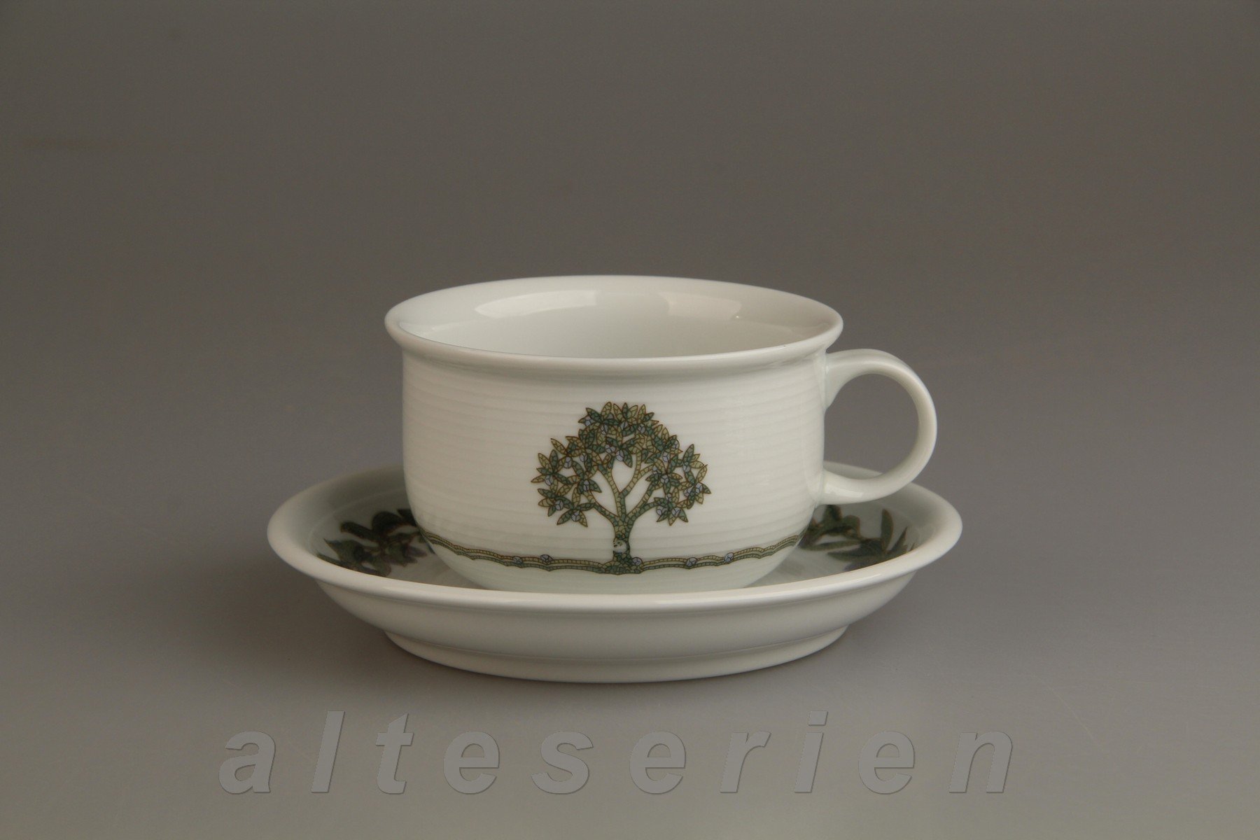 Teetasse mit Untere