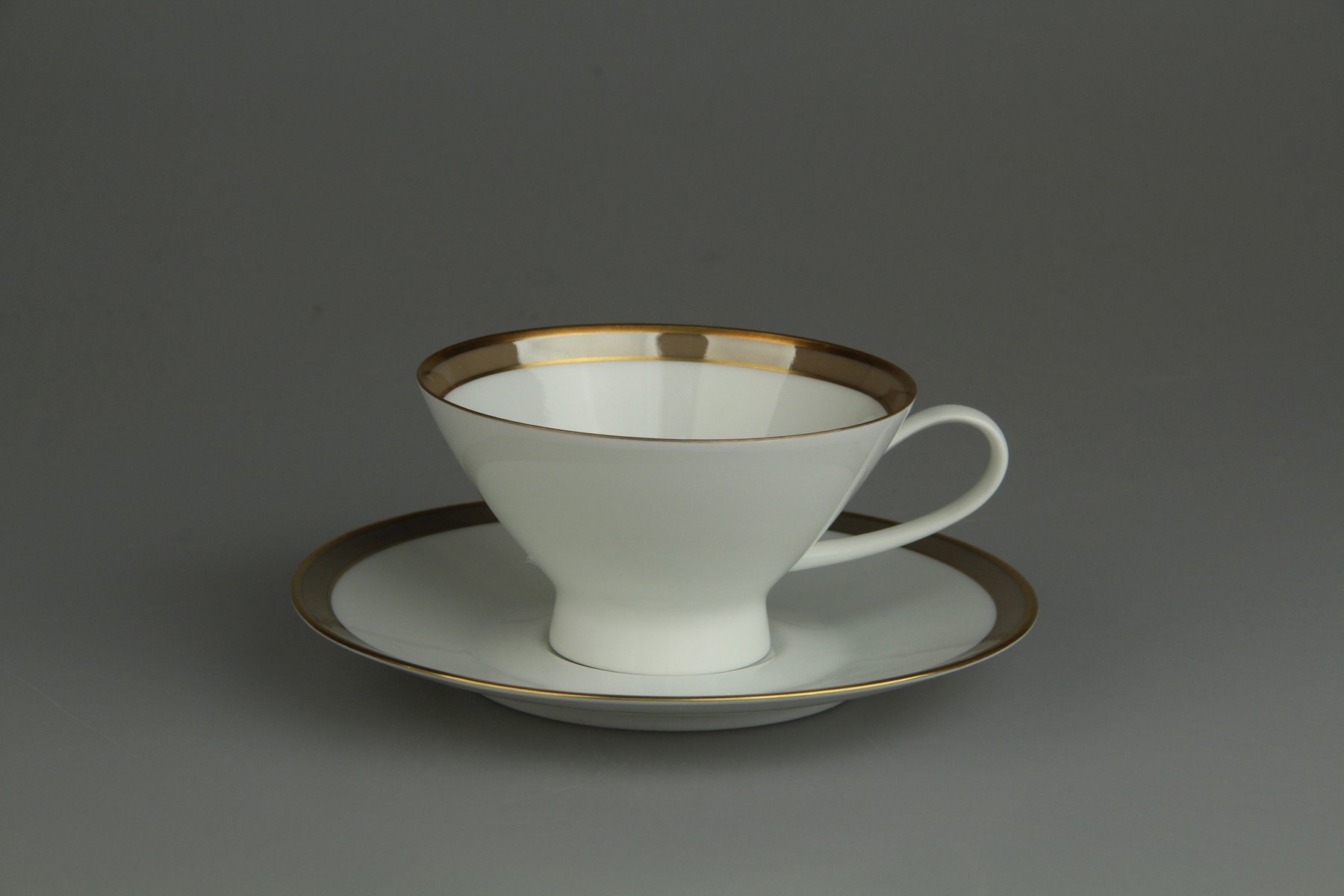 Teetasse mit Untere