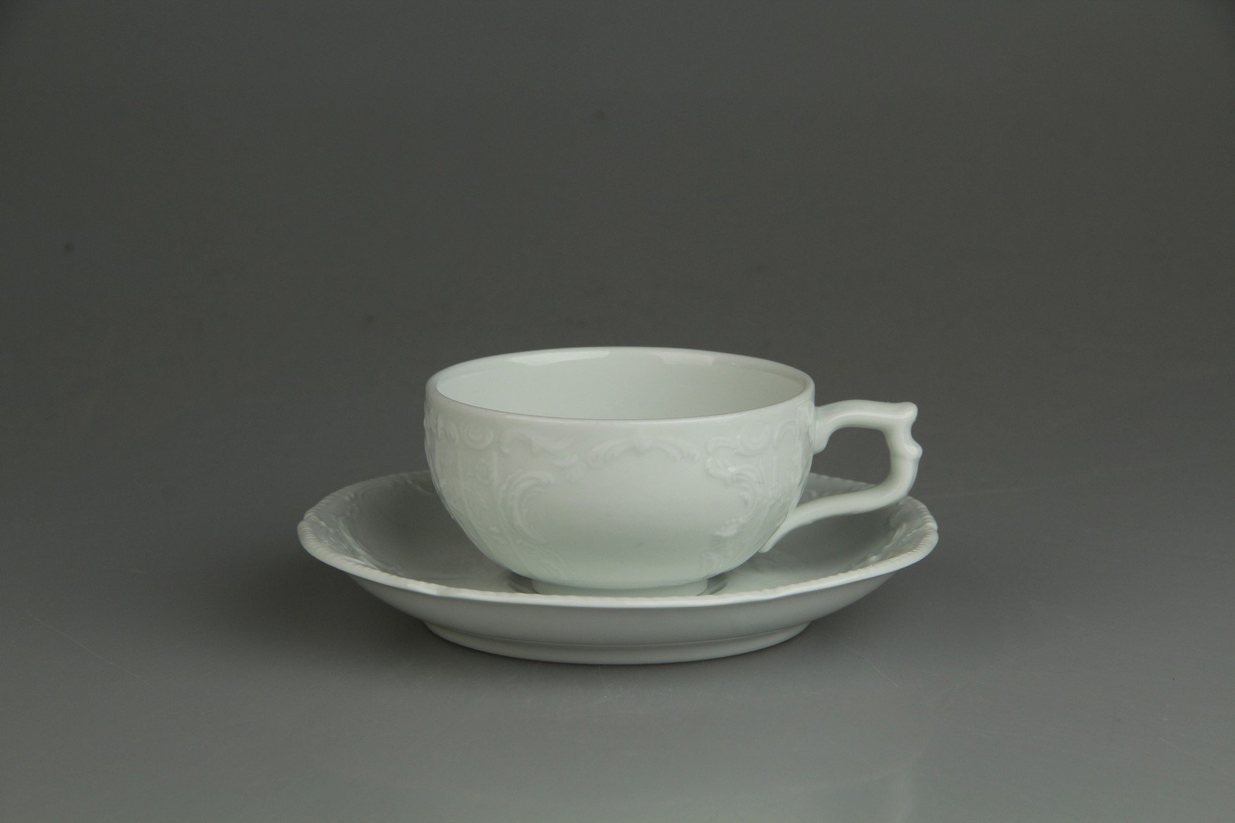 Teetasse mit Untere