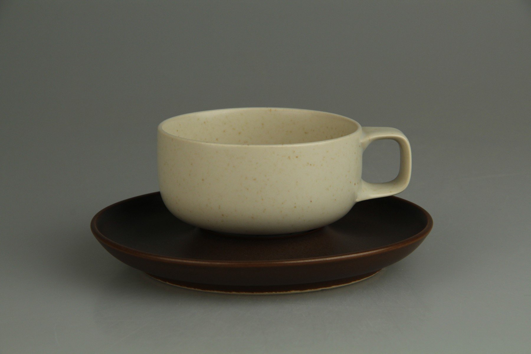 Teetasse mit Untere