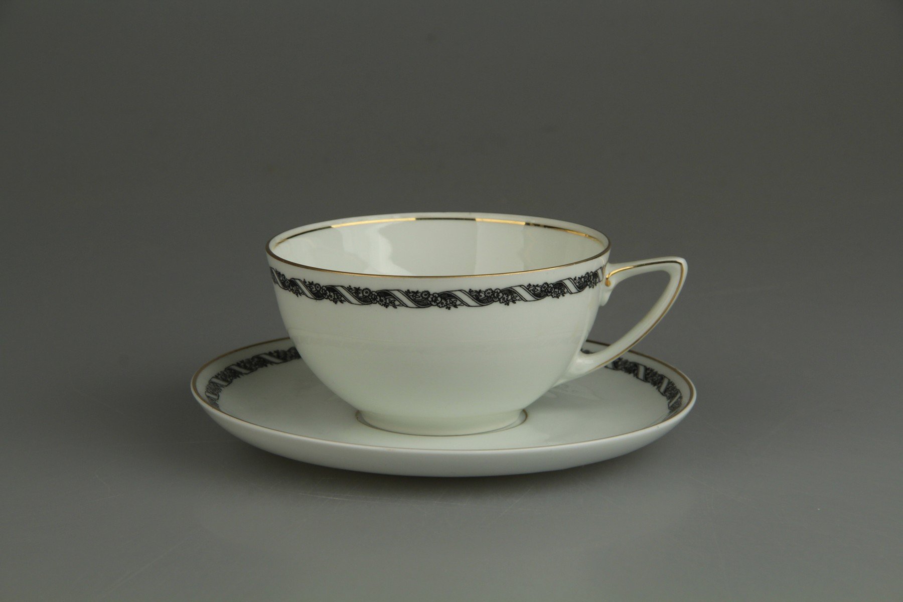 Teetasse mit Untere